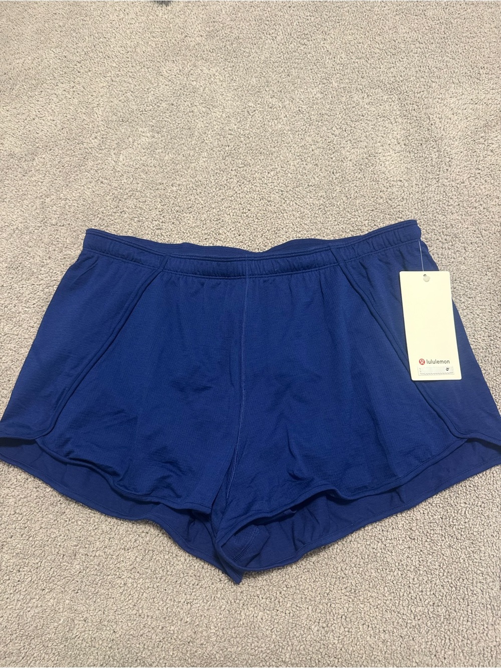 lululemon athletica Women’s Blue Athletic Swiftly Mid-rise Shorts